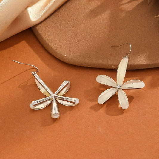 White Flower Dangle Earrings for Women Lightweight Floral Drop Earrings Trendy Daily Wear - Petals & Ore